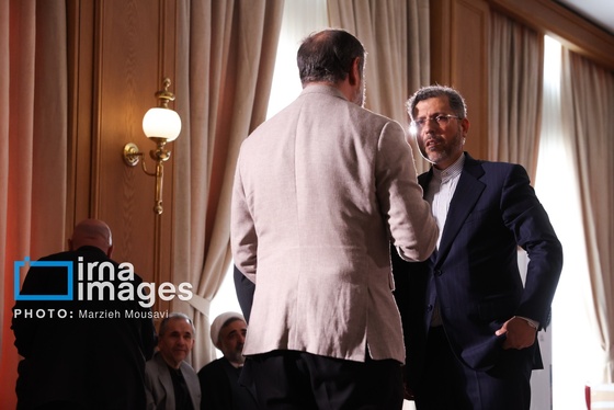 گزارش تصویری | رویداد محرم و عاشورا در آئینه اسناد وزارت امور خارجه