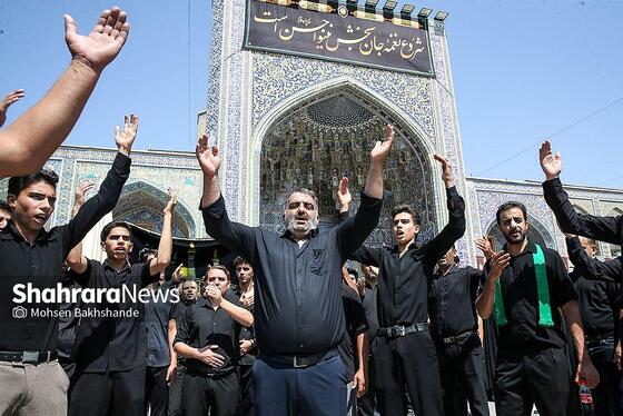 گزارش تصویری | عزاداری زائران رضوی در سوگ رحلت پیامبر اکرم (ص) و شهادت امام حسن مجتبی (ع) در حرم رضوی