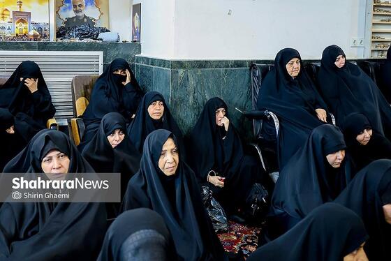 گزارش تصویری | مراسم بزرگداشت و عزاداری آخر ماه صفر توسط دفتر بنیاد شهید رئیسی در مشهد