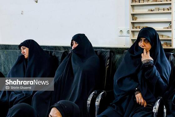 گزارش تصویری | مراسم بزرگداشت و عزاداری آخر ماه صفر توسط دفتر بنیاد شهید رئیسی در مشهد