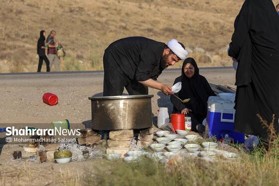 گزارش تصویری | زائران پیاده امام رضا(ع)