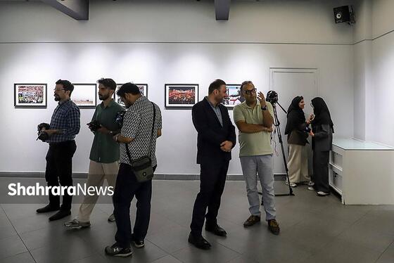 گزارش تصویری | افتتاح نمایشگاه عکس «روایت وداع» در فرهنگسرای جهاد دانشگاهی خراسان رضوی