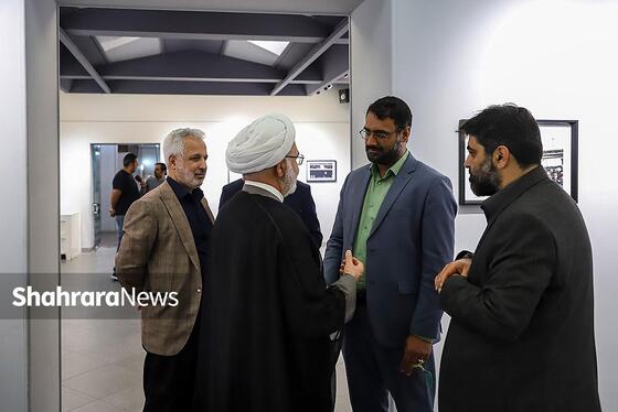 گزارش تصویری | افتتاح نمایشگاه عکس «روایت وداع» در فرهنگسرای جهاد دانشگاهی خراسان رضوی