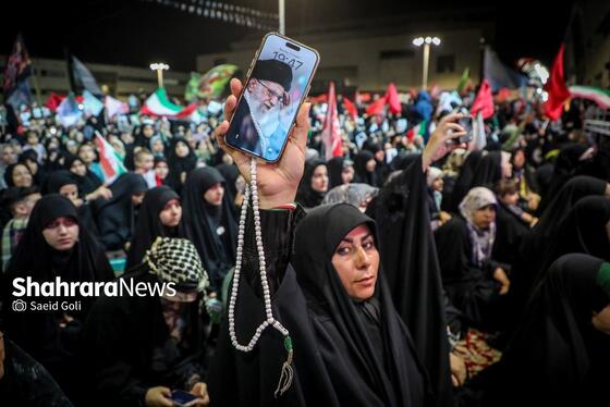 گزارش تصویری | محفل قرآنی «اربعین رهبر شهید» در میدان شهدای مشهد
