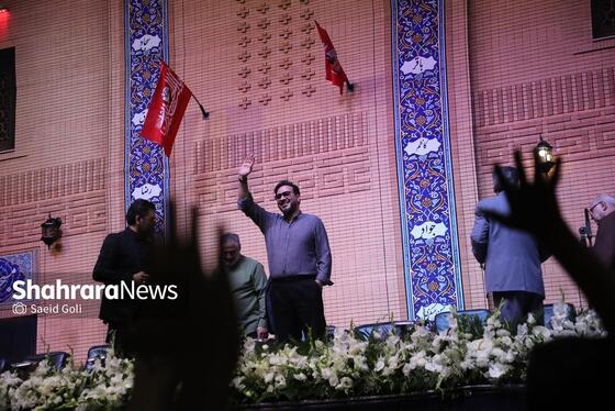 گزارش تصویری | محفل قرآنی «اربعین رهبر شهید» در میدان شهدای مشهد