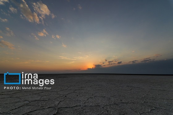 گزارش تصویری | دریاچه نمک حاج علیقلی