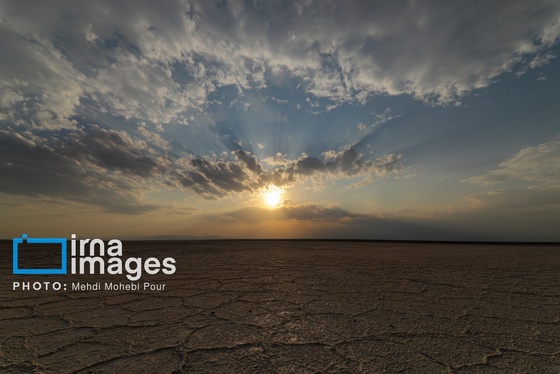گزارش تصویری | دریاچه نمک حاج علیقلی