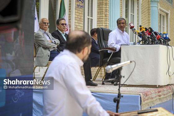 گزارش تصویری | نشست خبری استاندار خراسان رضوی در بیمارستان امام رضا (ع)