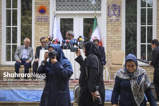 گزارش تصویری | نشست خبری استاندار خراسان رضوی در بیمارستان امام رضا (ع)