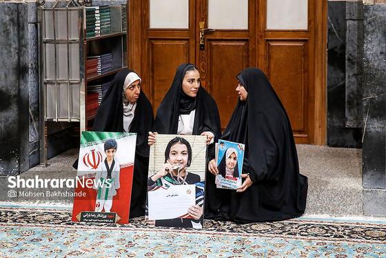 گزارش تصویری | اعطای پرچم جمهوری اسلامی ایران به پرچمداران کشورمان در رقابت‌های آسیایی ناگویا