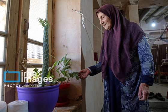ایران زیباست | «چورشب بافی» سنتی در روستای رویین