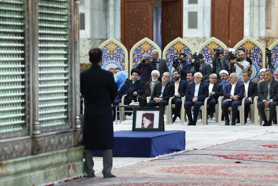 تجدید میثاق اعضای دولت با آرمان‌های امام راحل | پزشکیان: آنچه در تفاهمنامه به آن رسیدیم، اجماع کسانی بود که دستی در آتش داشتند