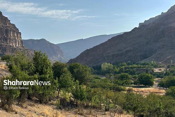 سفری کوتاه در قاب تصویر |  دره و آبشار امرودک در دل کوه‌های هزار مسجد