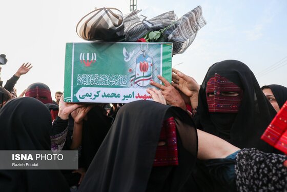 گزارش تصویری | مراسم تشییع پیکر شهدای حمله جنایتکارانه آمریکا به یک مراسم عروسی در شهرستان سیریک - کوهستک