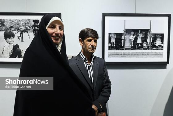 گزارش تصویری | نمایشگاه عکس گروهی «بی هوا»