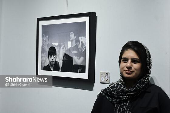 گزارش تصویری | نمایشگاه عکس گروهی «بی هوا»