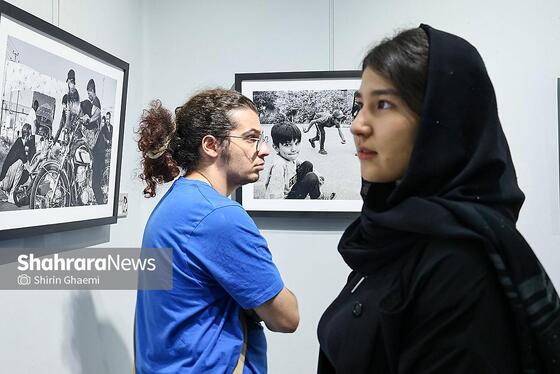 گزارش تصویری | نمایشگاه عکس گروهی «بی هوا»