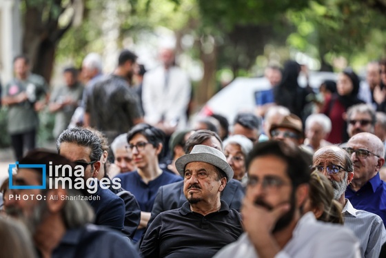 گزارش تصویری | تشییع پیکر زنده یاد «جواد مجابی»