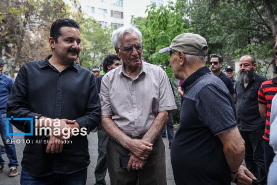 گزارش تصویری | تشییع پیکر زنده یاد «جواد مجابی»