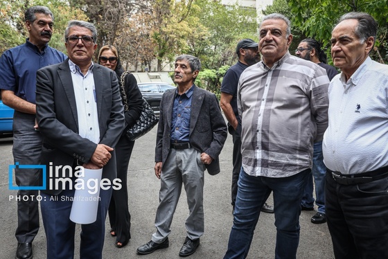 گزارش تصویری | تشییع پیکر زنده یاد «جواد مجابی»