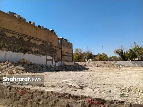 گزارش تصویری | تخریب کامل ساختمان قدیمی نان رضوی