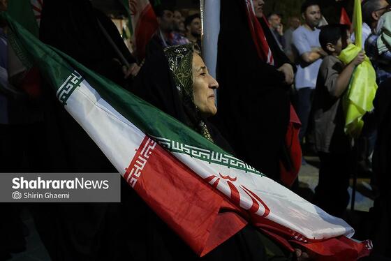 گزارش تصویری |دویست شب پایداری در خیابان برای ایران (۲۵ شهریور ۱۴۰۵)
