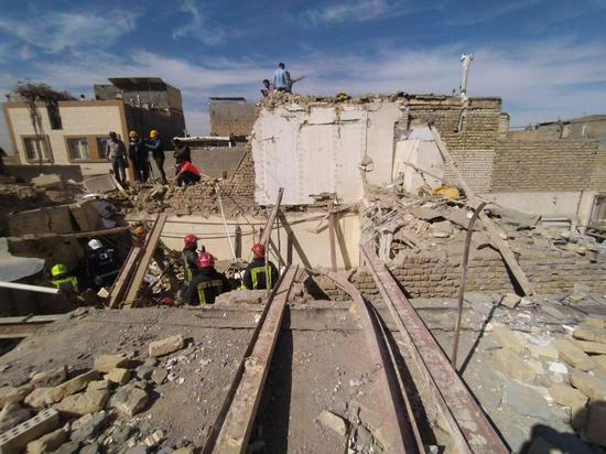 ریزش ساختمان دو طبقه