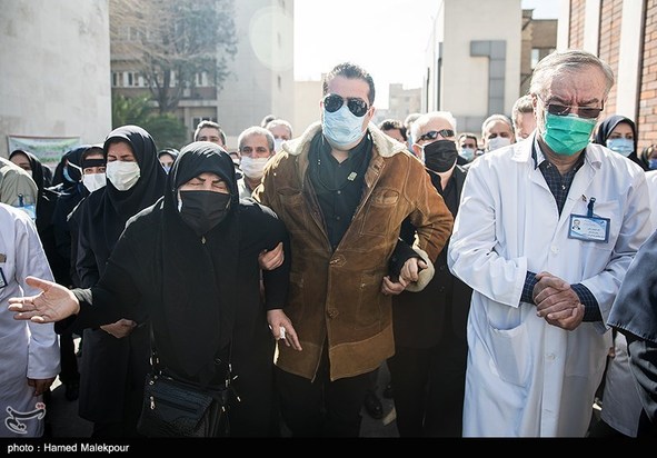 امیدوار رضایی رئیس بیمارستان لقمان و مادر شهید مدافع سلامت مهشید گودرز