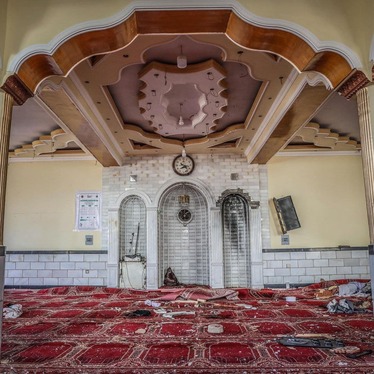 انفجار مسجد- عکس از هدایت عمید