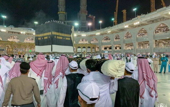 پرده کعبه خانه خدا