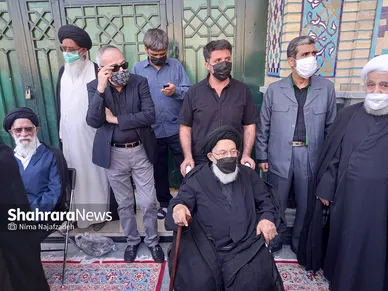 تشییع پیکر علامه محمدرضا حکیمی در مشهد