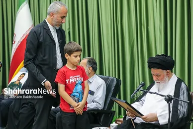 گزارش تصویری | دیدار آیت الله علم الهدی با خانواده شهدای هوافضای سپاه در جنگ ۱۲ روزه