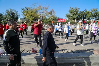 گزارش تصویری | همایش ورزش صبحگاهی در بوستان برکت مشهد