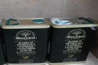 کشف روغن زیتون با طعم ماده مخدر شیشه در فرودگاه!