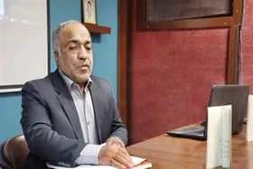شاعر روشن&zwnj;دل مشهدی، با مجموعه شعر سطر&zwnj;های سفید، خاطرات زندگی&zwnj;اش را مرور کرد