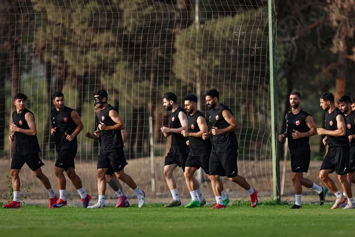قرارداد ۶ بازیکن پرسپولیس هنوز ثبت نشده است