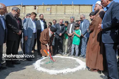 مراسم کلنگ‌زنی احداث ۱۰۵ کلاس آموزشی در حاشیه شهر