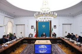 پزشکیان: در تمام تصمیم&zwnj;گیری&zwnj;های مرتبط با تولید باید صاحبان فرآیند و صنعتگران حضور داشته باشند