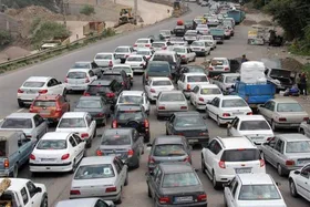 ترافیک سنگین در خروجی&zwnj;های مشهد | بار ترافیکی در ورودی&zwnj;های مشهد از ساعت ۱۵ امروز تشدید خواهد شد (۲۴ فروردین ۱۴۰۳)