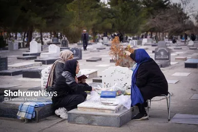 گزارش تصویری | آیین سنتی «چراغ برات» در بهشت‌رضا(ع) مشهد (بهمن ۱۴۰۴)
