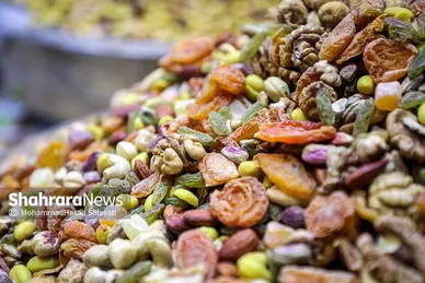 حال و هوای بازار مشهد در آستانه شب یلدا