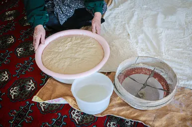 عطر بی مانند نان تنوری