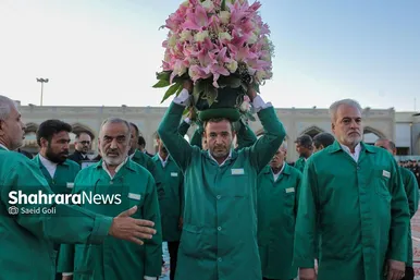 گزارش تصویری | آیین سنتی تعویض پوش ضریح مطهر امام رضا (ع)