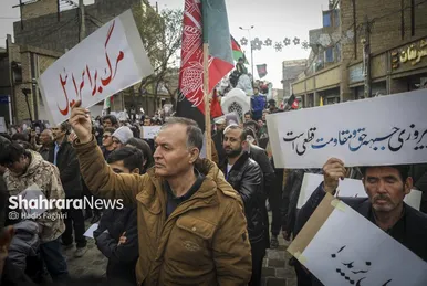 گزارش تصویری | اجتماع مهاجران افغانستانی در سوگ امام امت در محله گلشهر مشهد