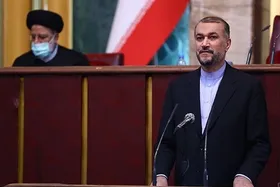 وزیر امور خارجه: از خطوط قرمز نظام در موضوع هسته ای، ذره ای تخطی نمی&zwnj;کنیم