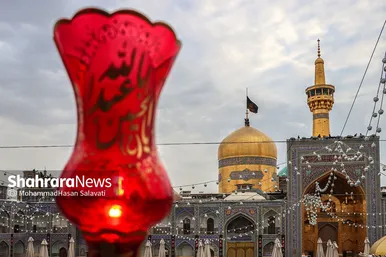 آئین اذن عزای حسینی و تعویض پرچم گنبد حرم مطهر رضوی