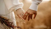 آیا متاهل‌ها بیشتر از مجرد‌ها احساس شادی می‌کنند؟