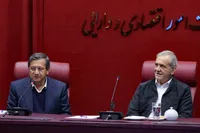 پزشکیان سرزده وارد وزارت امور اقتصادی و دارایی شد | رئیس جمهور: تصمیمات اقتصادی در جلسه سران قوا گرفته شده است
