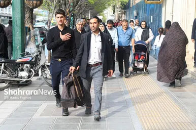گزارش تصویری | زائران نوروزی در خیابان امام‌رضا(ع) مشهد