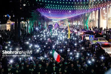 گزارش تصویری | گلباران حرم مطهر امام‌رضا(ع) در شب میلاد حضرت جوادالائمه(ع) (۲۱ دی ۱۴۰۳)